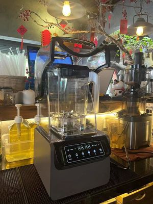 1800W Plastic Housing Ice Drinks Smoothie Blender For Restaurant 65db